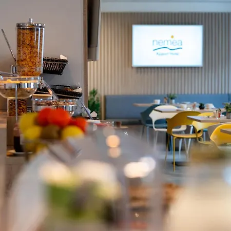 Aparthotel Nemea Europe Villacoublay 4*